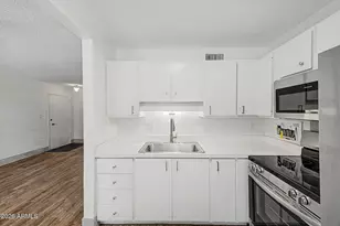 2633 W Rose Ln, Phoenix, AZ 85017 - Photo 8