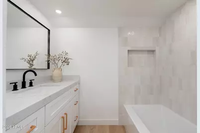 3807 N 30th Street #2, Phoenix, AZ 85016 - Photo 8