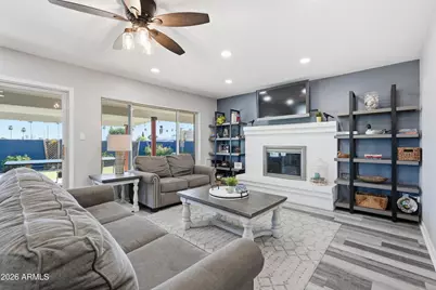 3151 W Betty Elyse Lane, Phoenix, AZ 85053 - Photo 10