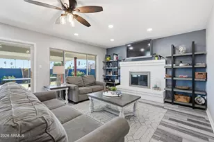 3151 W Betty Elyse Ln, Phoenix, AZ 85053 - Photo 10