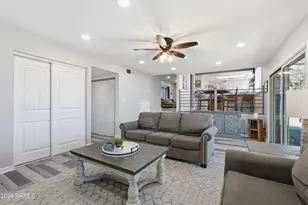 3151 W Betty Elyse Ln, Phoenix, AZ 85053 - Photo 12