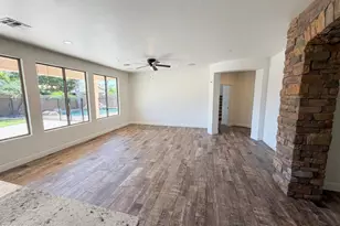 18331 W Ivy Ln, Surprise, AZ 85388 - Photo 22