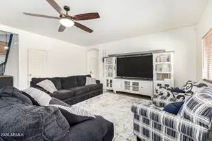 1677 E Diego Dr, Casa Grande, AZ 85122 - Photo 14