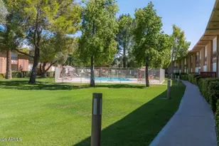 6125 E Indian School Rd, Scottsdale, AZ 85251 - Photo 16