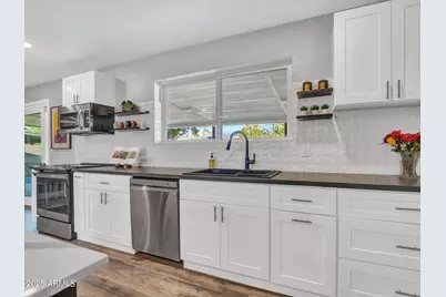 3010 E Yucca Street, Phoenix, AZ 85028 - Photo 18