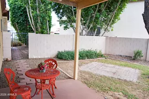 60 W Melody Dr, Gilbert, AZ 85233 - Photo 36