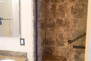 60 W Melody Dr, Gilbert, AZ 85233 - Photo 28