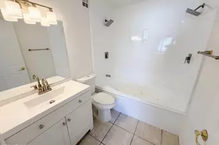 13138 W Sierra Vista Dr, Glendale, AZ 85307 - Photo 6