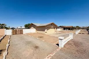 13138 W Sierra Vista Dr, Glendale, AZ 85307 - Photo 1