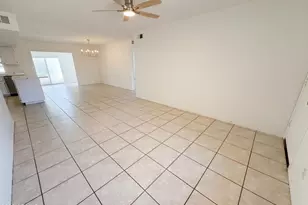 13138 W Sierra Vista Dr, Glendale, AZ 85307 - Photo 4
