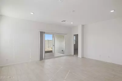 25433 W Bowker Street, Buckeye, AZ 85326 - Photo 2