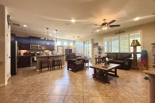 17656 W Cedarwood Ln, Goodyear, AZ 85338 - Photo 4