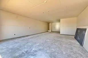 15602 W Onyx Ave, Waddell, AZ 85355 - Photo 8