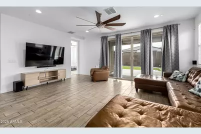 1631 W Paseo Way, Phoenix, AZ 85041 - Photo 2