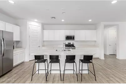 1631 W Paseo Way, Phoenix, AZ 85041 - Photo 6