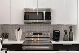 4220 N 32nd St, Phoenix, AZ 85018 - Photo 16