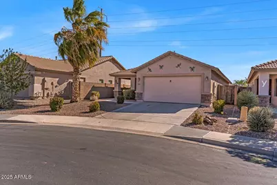 21655 N Davis Way, Maricopa, AZ 85138 - Photo 2