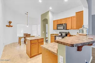 21655 N Davis Way, Maricopa, AZ 85138 - Photo 6