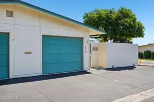 10526 W Highwood Ln, Sun City, AZ 85373 - Photo 36