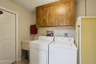 10526 W Highwood Ln, Sun City, AZ 85373 - Photo 26