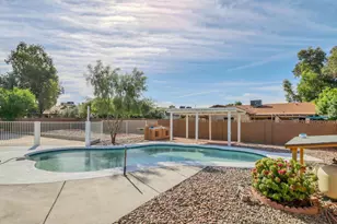 4949 W Royal Palm Rd, Glendale, AZ 85302 - Photo 32