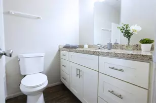 9230 N 6th St, Phoenix, AZ 85020 - Photo 2