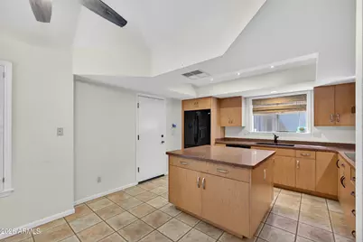 5560 N 73rd Way, Scottsdale, AZ 85250 - Photo 10