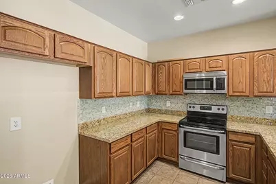 17668 W Desert Bloom Street, Goodyear, AZ 85338 - Photo 12