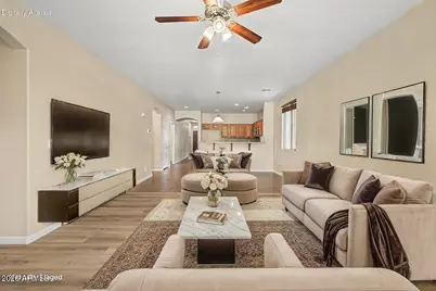 17668 W Desert Bloom Street, Goodyear, AZ 85338 - Photo 14