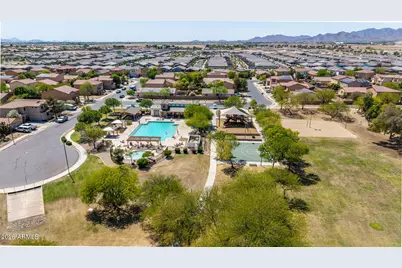 17668 W Desert Bloom Street, Goodyear, AZ 85338 - Photo 34