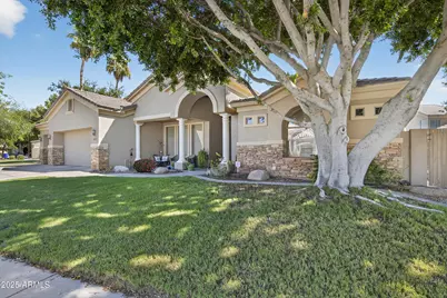 1333 N Cliffside Drive, Gilbert, AZ 85234 - Photo 2