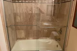 749 E Montebello Ave, Phoenix, AZ 85014 - Photo 10