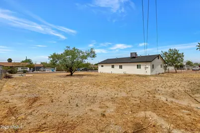 219 W Paseo Way, Phoenix, AZ 85041 - Photo 14