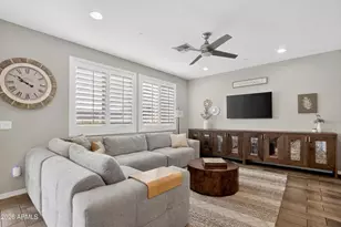 2419 W Gloria Ln, Phoenix, AZ 85085 - Photo 14