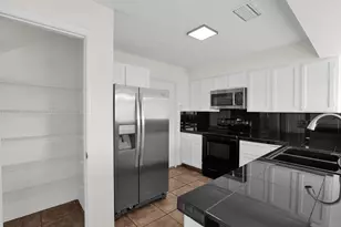 1124 E Rose Ln, Phoenix, AZ 85014 - Photo 10