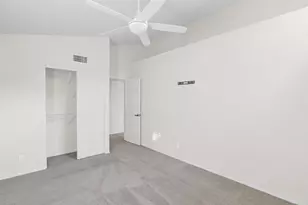 1124 E Rose Ln, Phoenix, AZ 85014 - Photo 16