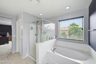 11959 W Chase Ln, Avondale, AZ 85323 - Photo 22