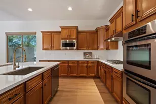 2025 W Calle De Sol, Phoenix, AZ 85085 - Photo 14