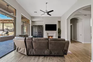 549 E Mountain Sage Dr, Phoenix, AZ 85048 - Photo 18