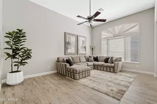 549 E Mountain Sage Dr, Phoenix, AZ 85048 - Photo 22