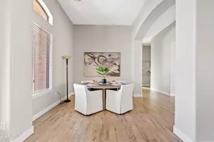 549 E Mountain Sage Dr, Phoenix, AZ 85048 - Photo 16