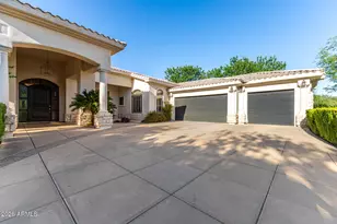 8204 S Homestead Ln, Tempe, AZ 85284 - Photo 8