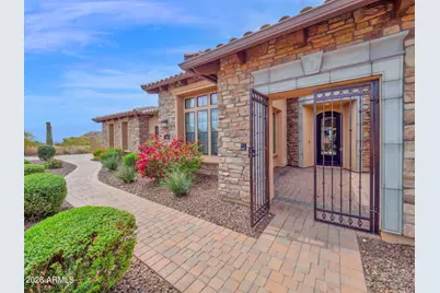 8925 E Rosedale Circle, Mesa, AZ 85207 - Photo 2