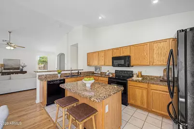 17802 N 170th Lane, Surprise, AZ 85374 - Photo 10