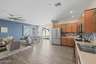 18064 W Louise Dr, Surprise, AZ 85387 - Photo 8