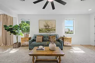 5422 W Straight Arrow Ln, Phoenix, AZ 85083 - Photo 6