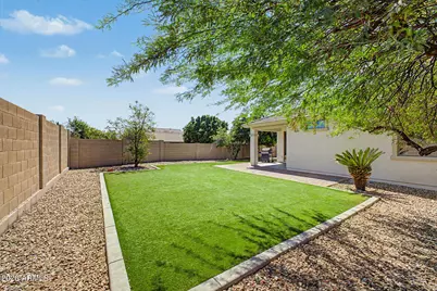 5422 W Straight Arrow Lane, Phoenix, AZ 85083 - Photo 32
