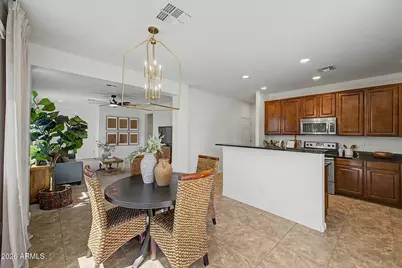 5422 W Straight Arrow Lane, Phoenix, AZ 85083 - Photo 8