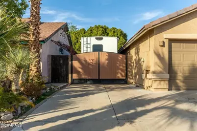 8642 W Harmony Lane, Peoria, AZ 85382 - Photo 4