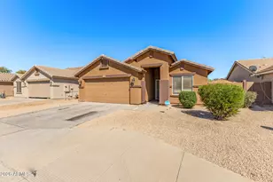 2327 S 65th Ln, Phoenix, AZ 85043 - Photo 6
